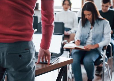 Partecipanti a un corso per apprendisti